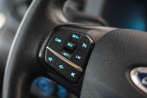 Ford Transit 2.0 Ecoblue L2H2 Hybrid - Foto 31