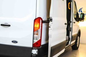 Ford Transit 2.0 Ecoblue L2H2 Hybrid - Foto 20