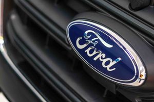 Ford Transit 2.0 Ecoblue L2H2 Hybrid - Foto 11