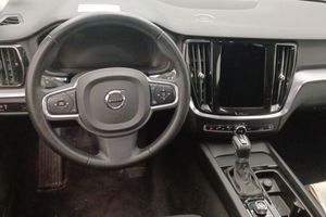 Volvo V60 2.0 D3 Momentum Pro Auto - Foto 3