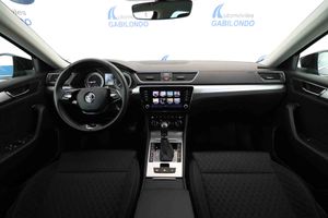 Skoda Superb L&K 1.4 TSI iV P-HEV 160kW DSG - Foto 30