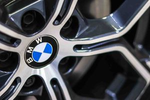 BMW X1 sDrive20i DCT XLine - Foto 21