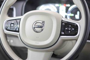 Volvo XC90 2.0 T8 AWD Inscription Auto **Techo panorámico** 7 Plazas - Foto 37
