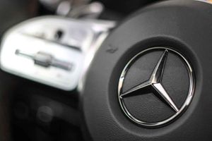 Mercedes Clase E Mercedes-AMG E 53 4MATIC+ **Techo panorámico** - Foto 42