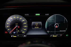 Mercedes Clase E Mercedes-AMG E 53 4MATIC+ **Techo panorámico** - Foto 62