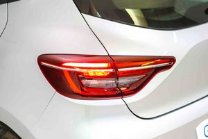 Renault Clio Equilibre E-Tech Híbrido 104 kW (140CV) - Foto 18