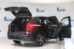 BMW X3 sDrive18d - Foto 28
