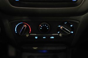 Hyundai i20 1.1 CRDi Essence - Foto 41