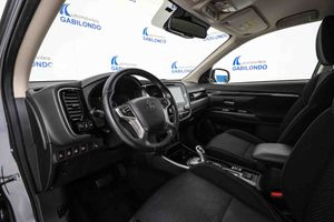 Mitsubishi Outlander 2.4 PHEV Motion Auto 4WD - Foto 27
