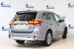 Mitsubishi Outlander 2.4 PHEV Motion Auto 4WD - Foto 9