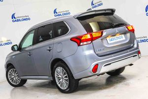 Mitsubishi Outlander 2.4 PHEV Motion Auto 4WD - Foto 13