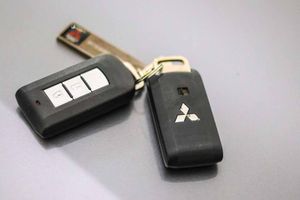 Mitsubishi Outlander 2.4 PHEV Motion Auto 4WD - Foto 56