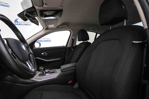 BMW Serie 3 320e - Foto 30