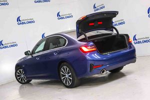 BMW Serie 3 320e - Foto 23