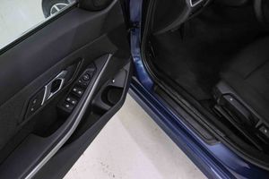 BMW Serie 3 320e - Foto 31