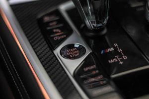 BMW Serie 8 M850i xDrive - Foto 43