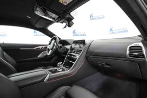 BMW Serie 8 M850i xDrive - Foto 49