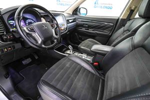 Mitsubishi Outlander 2.4 PHEV Motion Auto 4WD - Foto 30