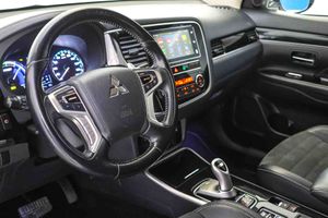 Mitsubishi Outlander 2.4 PHEV Motion Auto 4WD - Foto 5