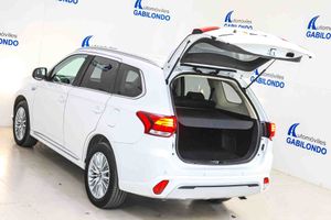 Mitsubishi Outlander 2.4 PHEV Motion Auto 4WD - Foto 24