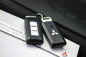 Mitsubishi Outlander 2.4 PHEV Motion Auto 4WD - Foto 63