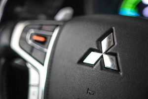 Mitsubishi Outlander 2.4 PHEV Motion Auto 4WD - Foto 37