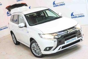 Mitsubishi Outlander 2.4 PHEV Motion Auto 4WD - Foto 23