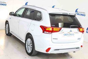 Mitsubishi Outlander 2.4 PHEV Motion Auto 4WD - Foto 16
