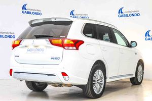 Mitsubishi Outlander 2.4 PHEV Motion Auto 4WD - Foto 12