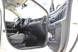 Mitsubishi Outlander 2.4 PHEV Motion Auto 4WD - Foto 49
