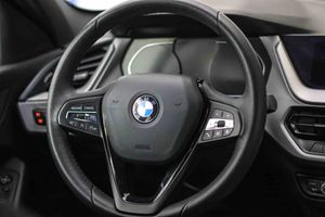 BMW Serie 1 118i Auto. - Foto 31