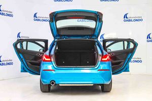 BMW Serie 1 118i **Versión 116i Auto** - Foto 21