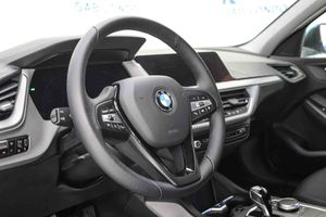 BMW Serie 1 118i **Versión 116i Auto** - Foto 5
