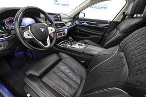 BMW Serie 7 745e - Foto 33