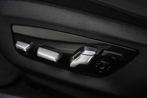 BMW Serie 7 745e - Foto 35