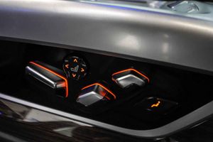 BMW Serie 7 745e - Foto 67