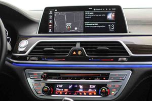 BMW Serie 7 745e - Foto 55
