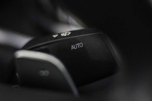 BMW Serie 7 745e - Foto 48