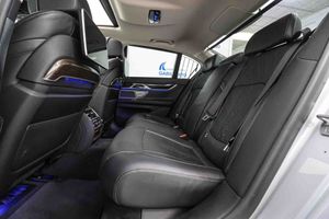 BMW Serie 7 745e - Foto 63