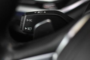 BMW Serie 7 745e - Foto 46