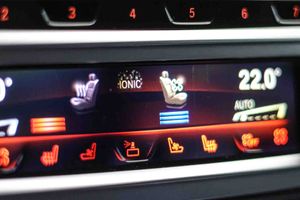 BMW Serie 7 745e - Foto 57