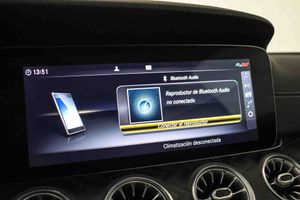 Mercedes Clase E Coupé E 220 d 4MATIC AMG Line **Techo panorámico** - Foto 57
