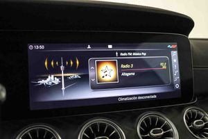 Mercedes Clase E Coupé E 220 d 4MATIC AMG Line **Techo panorámico** - Foto 56