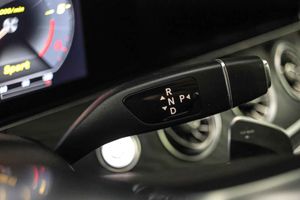 Mercedes Clase E Coupé E 220 d 4MATIC AMG Line **Techo panorámico** - Foto 36