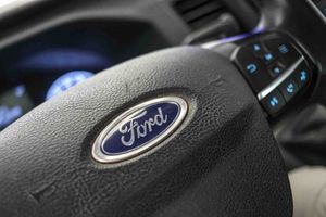 Ford Transit 2.0TDCI Chasis Cabina L2 *Caja abierta* *Basculante* *Sólo 39000kms** - Foto 23