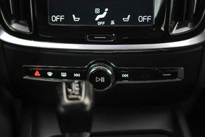 Volvo V60 2.0 D3 Momentum Pro Auto Geartronic - Foto 41
