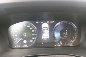 Volvo XC40 1.5 T4 Twin Recharge Inscription Auto - Foto 4