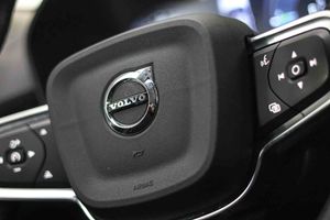 Volvo XC40 1.5 T4 Twin Recharge Inscription Auto - Foto 34