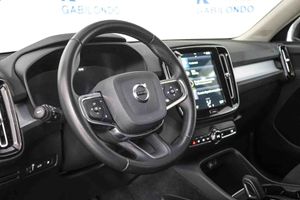 Volvo XC40 1.5 T4 Twin Recharge Inscription Auto - Foto 5
