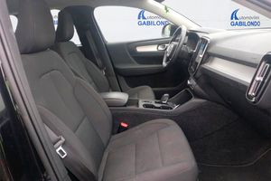 Volvo XC40 1.5 T4 Twin Recharge Inscription Auto - Foto 5